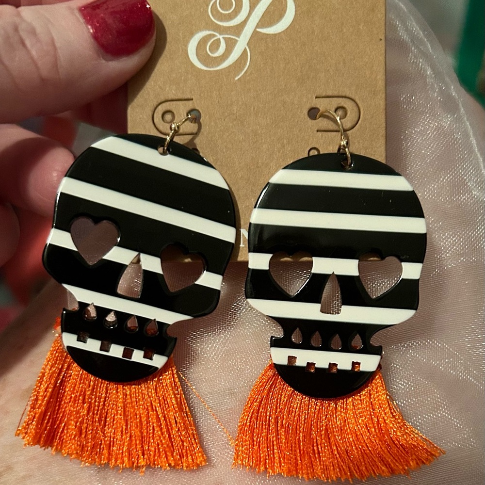 Plunder Halloween earrings